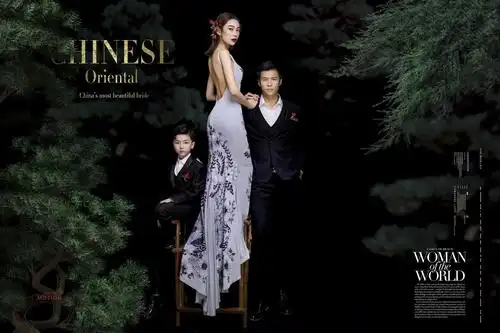 三口之家亲子照工笔画全家福主题任选