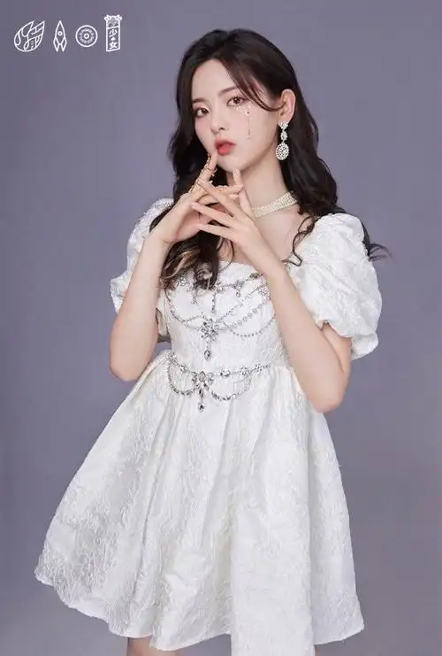 火箭少女101异域风仙气写图片