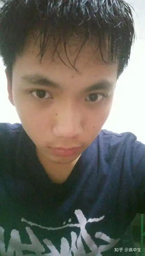 高中阶段是不是一个男生最丑的时候?