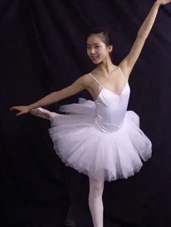 图刘诗诗小时候照片流出揭其背景成名史