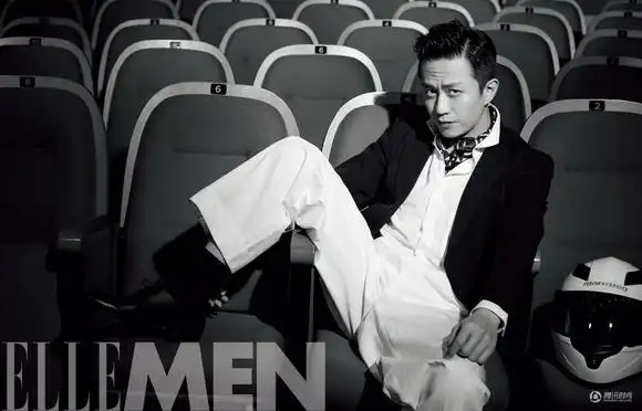 邓超黑衣白裤登封面 老干部背头想做船长(二)