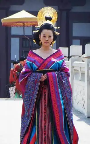 ">黄健中 /a>执导, a target="_blank" href="/item/袁立/512623"