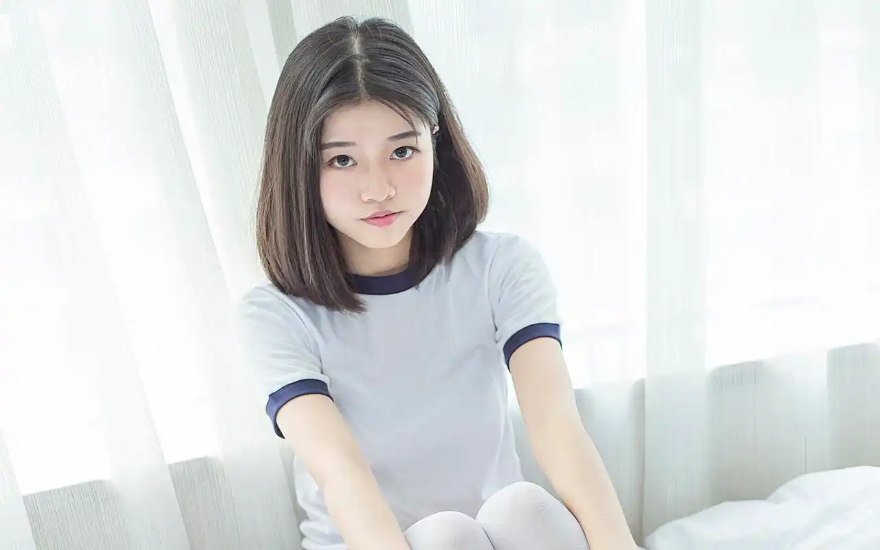 首页 桌面壁纸 美女壁纸 体操服少女丝袜美腿性感图片桌面壁纸1920