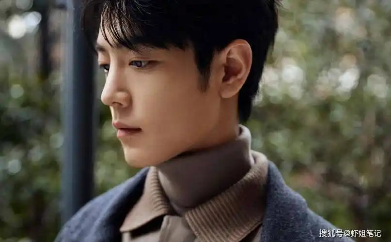 港媒报道肖战荣登全球最帅男星榜top1,颜值与实力兼备引领国际_中国