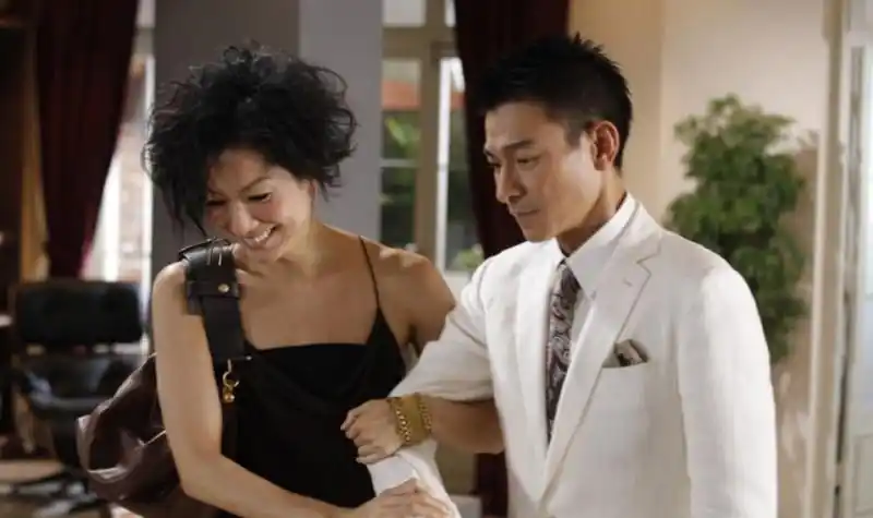 今日赏影盲探刘德华郑秀文第五次扮演情侣