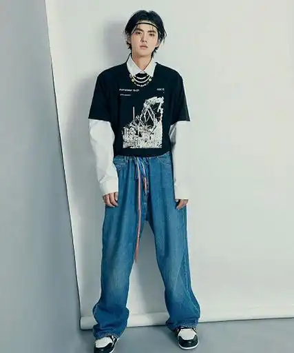 吴亦凡的潮流穿搭,当之无愧的潮男典范