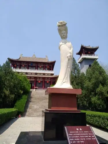 陕西兴平杨贵妃墓