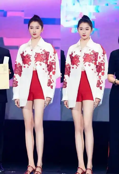 女明星美腿前八排名:迪丽热巴第一,关晓彤第三,杨幂进不了前五_双腿