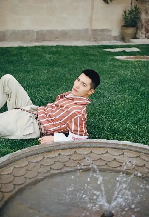 刘昊然李易峰的同款发型要get|寸头|型男_新浪时尚_新浪网