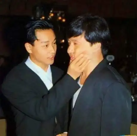 都是绝版照片!李小龙与成龙唯一的合影你见过吗?