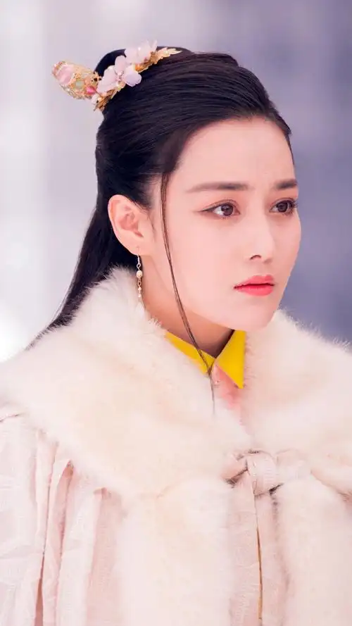 花谢花飞花满天谢千寻张馨予