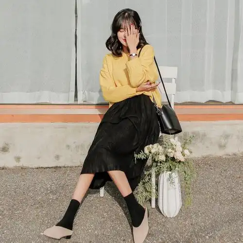 2019冬季女装流行趋势 时髦精们教你穿出经典英伦风