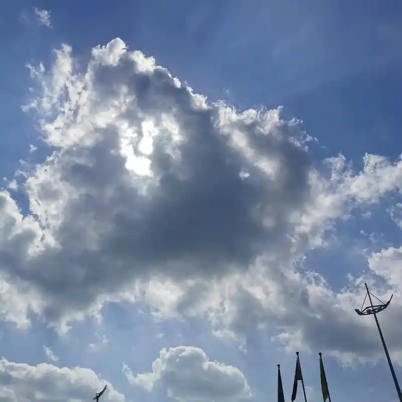 云     #日常照片分享 #生活随拍记录美好瞬间  #云朵 - 抖音