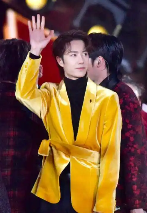 乐华娱乐发表郑重声明否认王一博嫖娼被收养,称自己不认识李易峰_消息