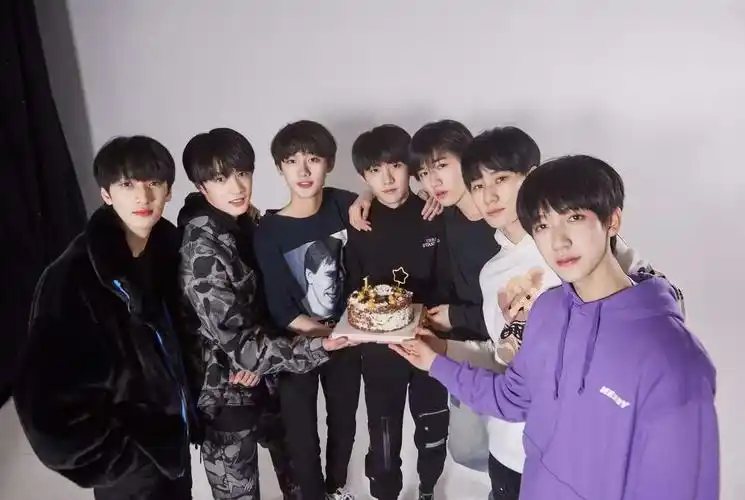 祝tnt时代少年团出道一周年快乐!