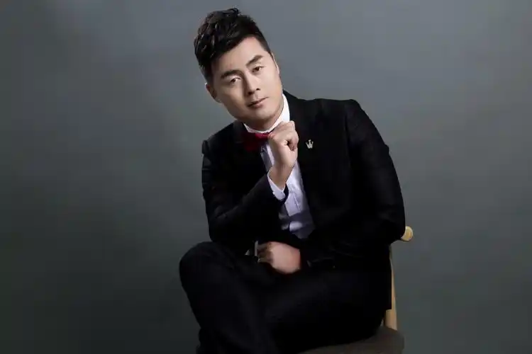 青年歌唱家杨学超最新专辑发布会在京举行_作品