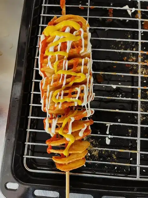 利兹夜宵 炸串旋风三色薯塔