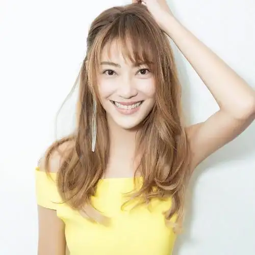 回顾精明的应采儿为何不嫁向佐而选择大16岁家世一般的陈小春