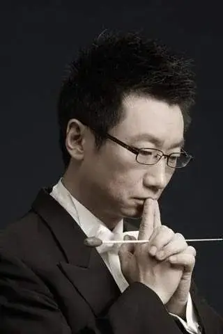 首位进入维也纳国家歌剧院执棒的华人指挥家李心草的足迹已遍布全球五