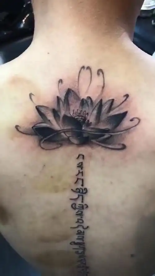 后背月亮图腾纹身图案已完成视频