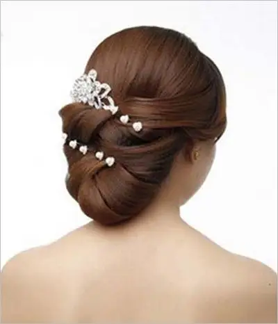 韩式新娘盘发教程简单时尚发型轻松搞定