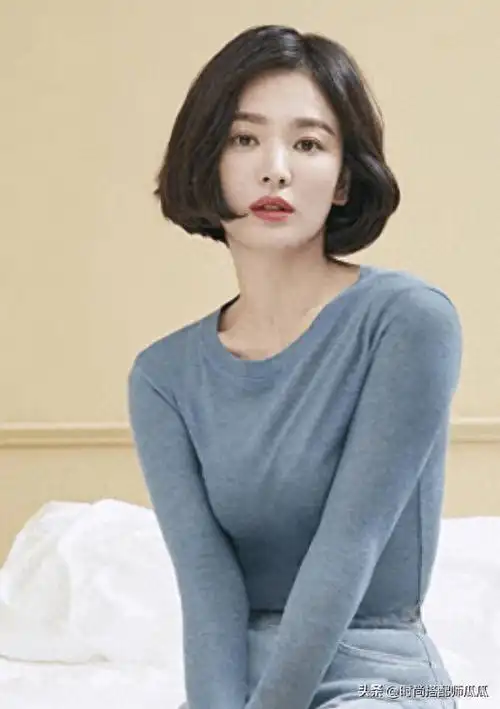 被宋慧乔的"齐耳短发"惊艳了,洋气减龄显脸小,适合参考借鉴_发型_女性