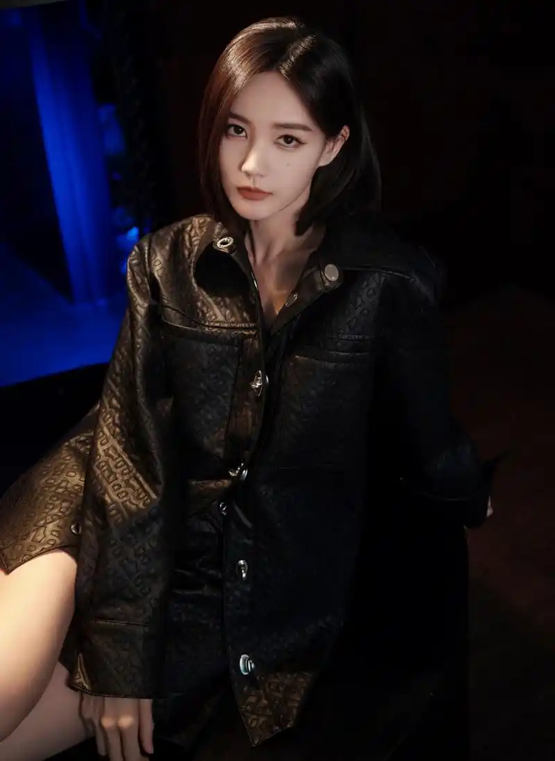 李一桐 秀美腿,这腿真是美绝了