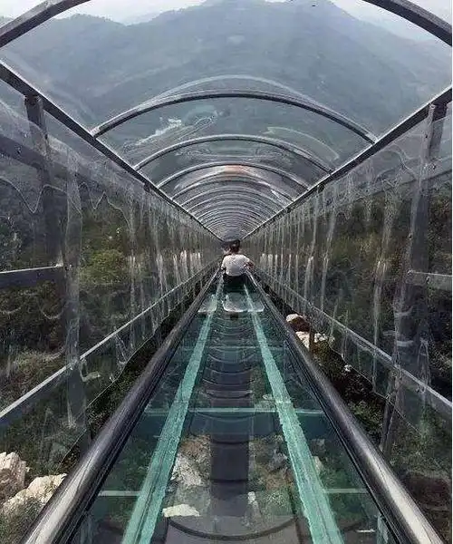 玻璃滑道