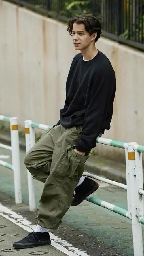 "上班族"男士穿搭杜绝繁琐,这几类搭配简约时尚,值得借鉴