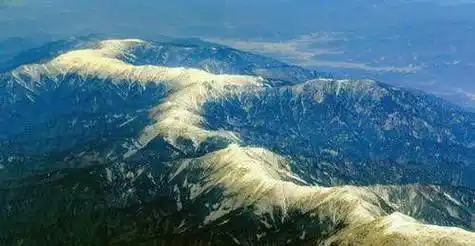 刘伯温斩尽天下龙脉,到了长白山却扭头就走,原因看卫星图就明白