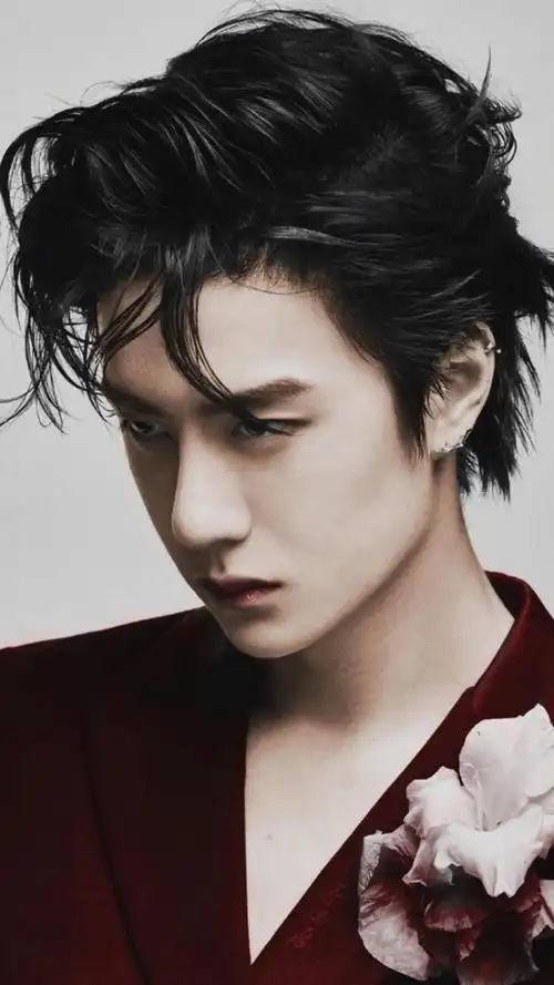 王一博时尚潮流帅气迷人写真