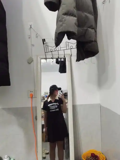 165145斤的壮汉一个