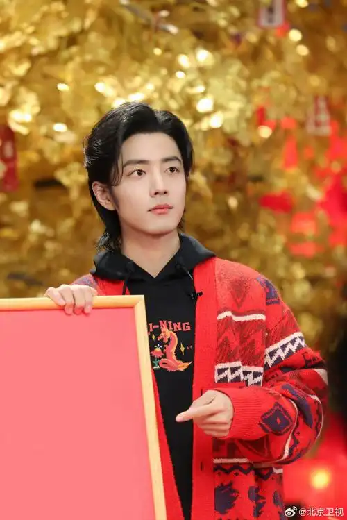 红衣肖战祝你新年红红火火##肖战新年妆