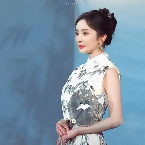 杨幂旗袍 古韵美人##杨幂唱若把你