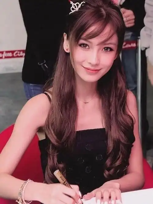 陈伟霆女友有哪些(细说陈伟霆情史以及他身后5个女人)