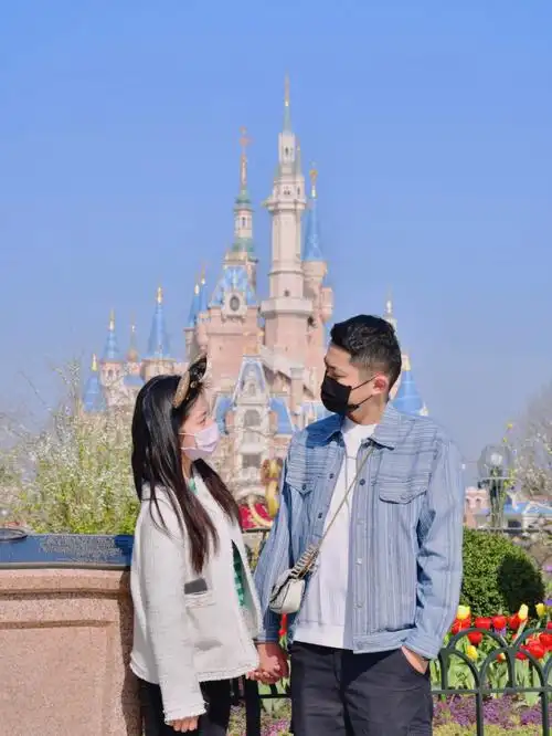 迪士尼情侣