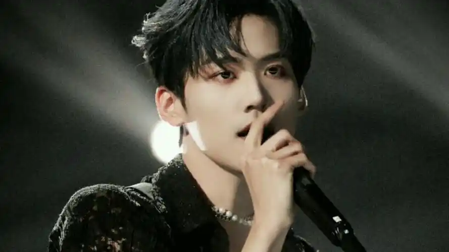 神颜福利社#into1周柯宇创造营决赛个人solo舞台《july》唱跳绝了!