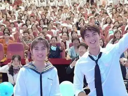 吴磊|盛夏未来|张子枫_新浪新闻