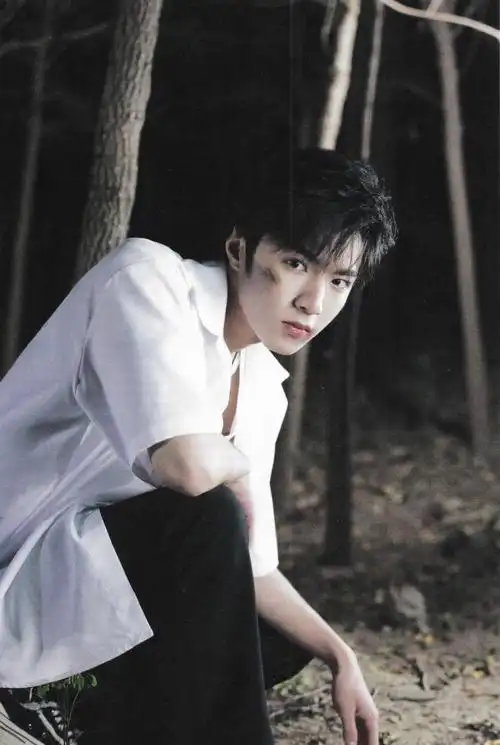 青年演员刘耀文##时代少年团楼间楼概念片上线