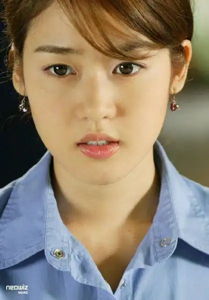 成宥利 和 黄雨瑟惠 长的像吗