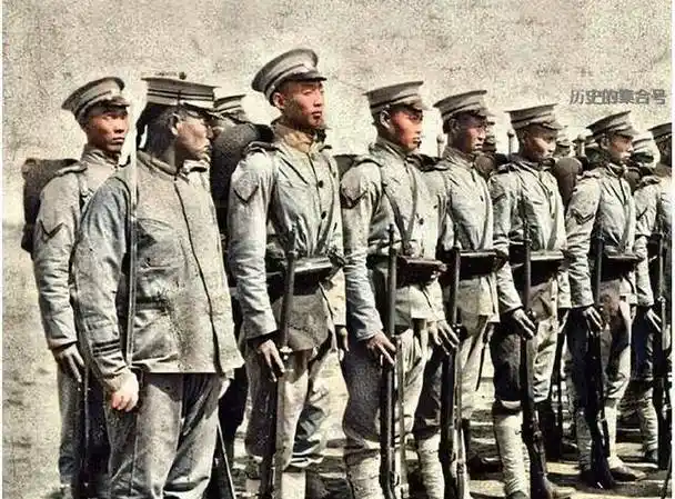 看看训练旧照,再看看那新式军装,你会懂_部队_清朝_西方