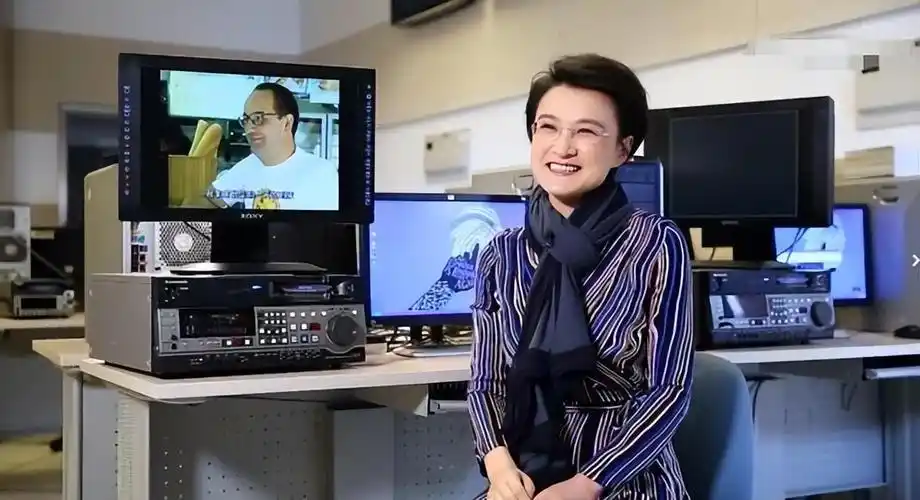 回顾董倩与王世林央视一对主持人夫妻风光背后是心酸和无奈