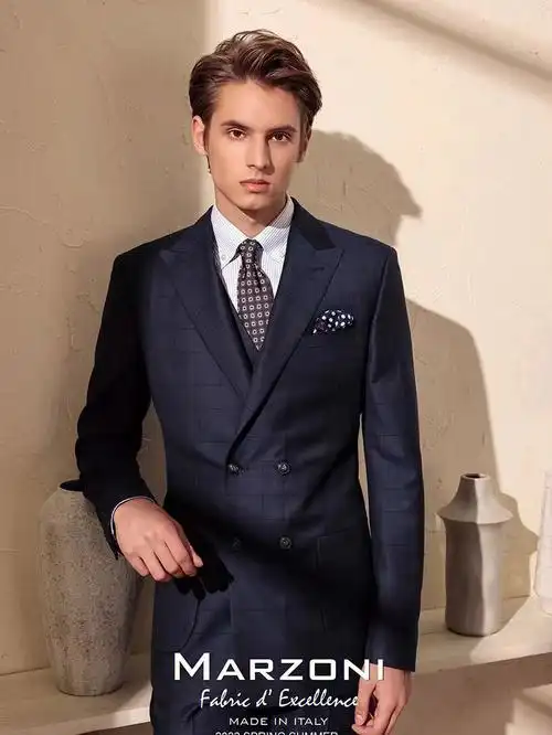 结婚新郎适合穿什么款式西装