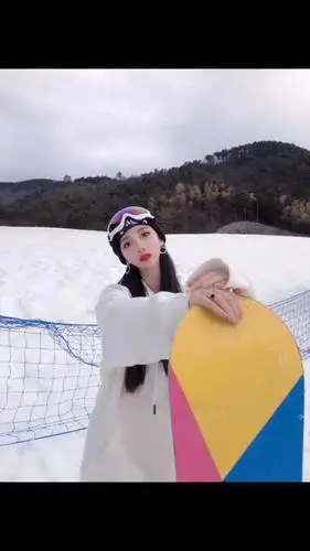 (原图下载:小仙女周辛)-度小视