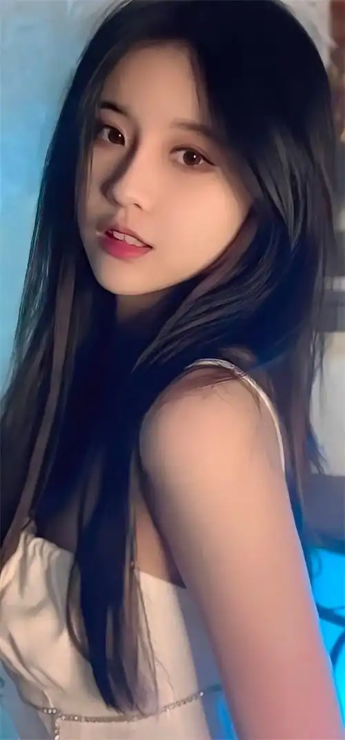 可爱高冷女生手机壁纸