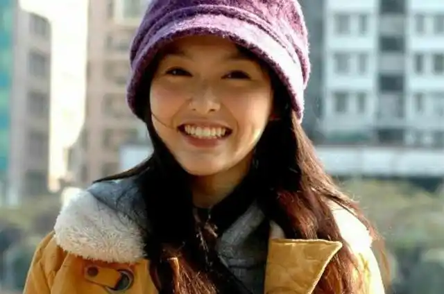 十年前唐嫣片场被偷拍照片看过之后还有多少人喜欢