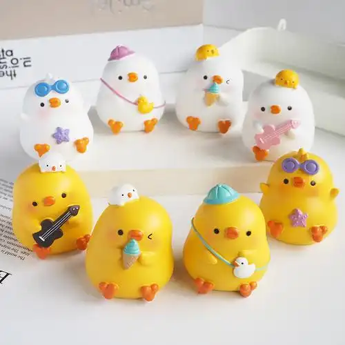 小黄鸭摆件治愈系小物件网红车载ins车内饰品可爱办公室桌面装饰