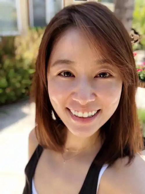 林心如素颜做真我,忙于健身气色好!网友:眼皮松弛太严重了吧!