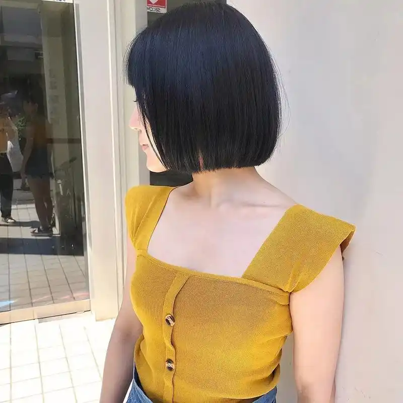 国民女神短发,经典沙宣发型,免打理 时尚界最经典的一句话就是 less