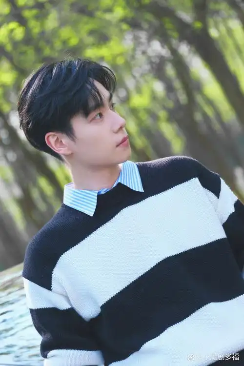 胡一天的现偶,一整个赏心悦目!